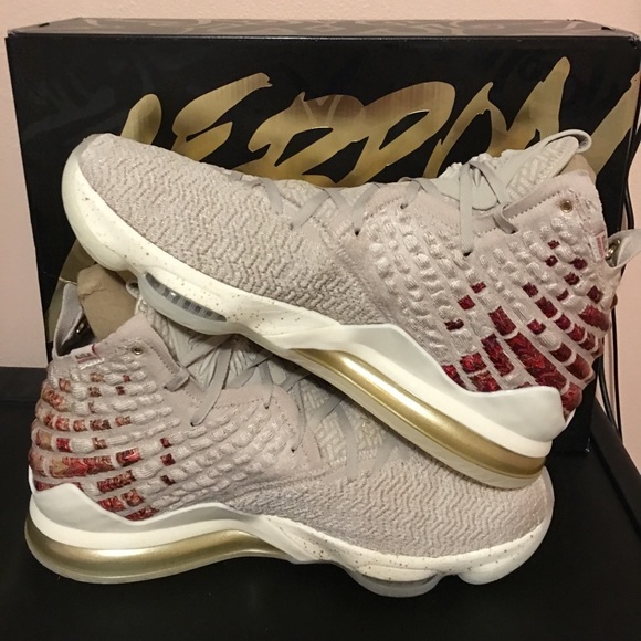 Lebron 17 Harlem Fashion Row Win Win - Picture 5 of 7